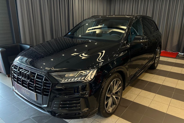 2023 Audi Q7 с пробегом 50 км