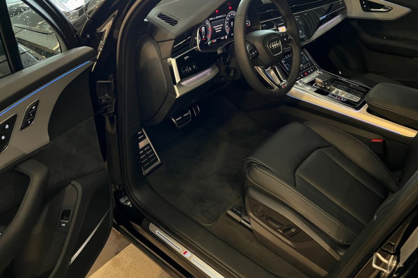 2023 Audi Q7 с пробегом 50 км