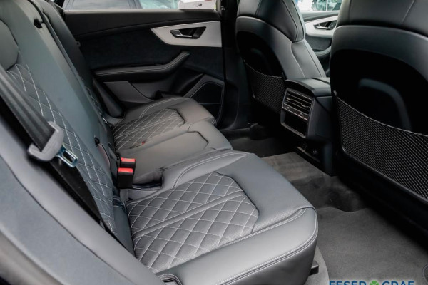 2023 Audi Q8 с пробегом 50 км