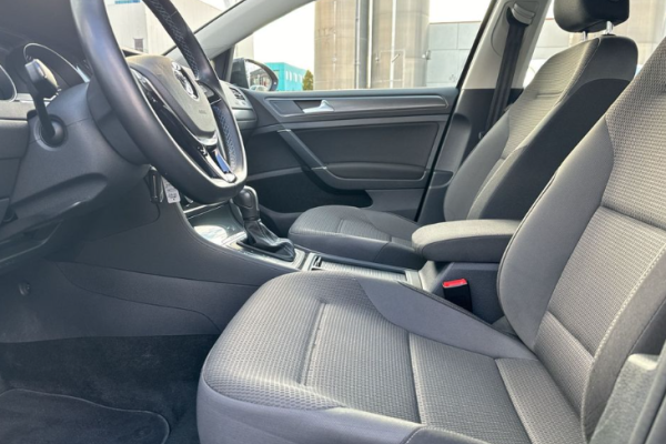 2020 Volkswagen Golf с пробегом 39 000 км