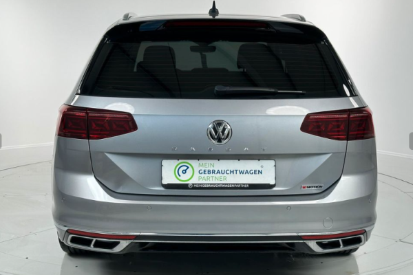 2020 Volkswagen Passat с пробегом 12 000 км