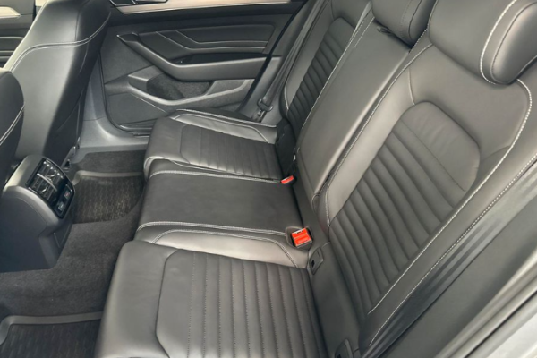 2020 Volkswagen Passat с пробегом 12 000 км