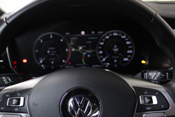 2020 Volkswagen Touareg с пробегом 45 000 км