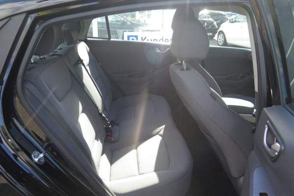 2021 Hyundai IONIQ с пробегом 27 700 км