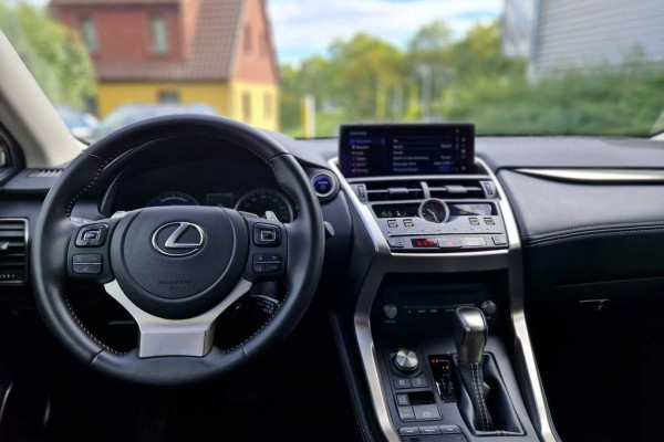 2021 Lexus NX с пробегом 53 700 км