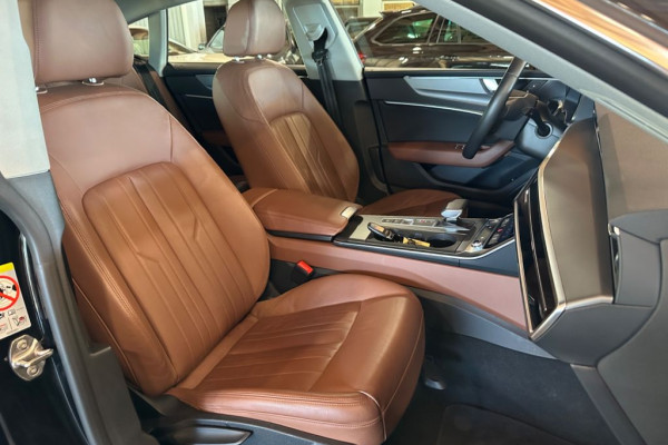 2019 Audi A7 с пробегом 100 000 км