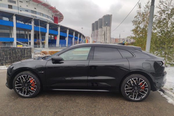 2023 Zeekr 001 с пробегом 20 км
