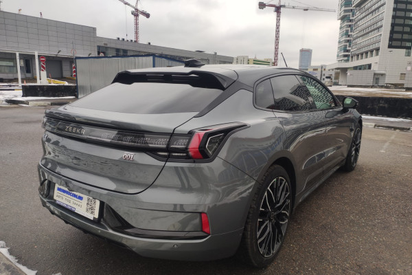 2023 Zeekr 001 с пробегом 20 км