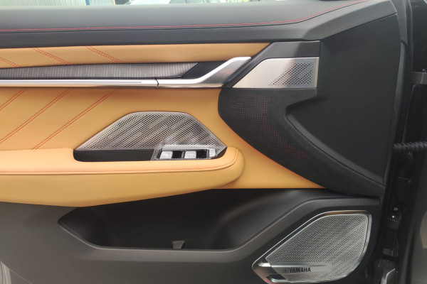 2023 Zeekr 001 с пробегом 17 км