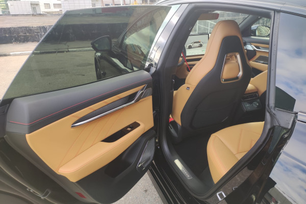 2023 Zeekr 001 с пробегом 21 км