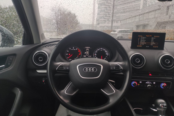 2015 Audi A3 с пробегом 74 000 км