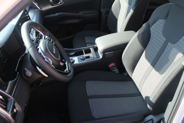 2023 Kia Sorento с пробегом 15 км