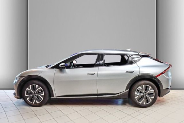 2022 Kia EV6 с пробегом 11 500 км