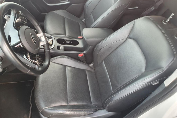 2019 Kia Soul EV с пробегом 76 000 км