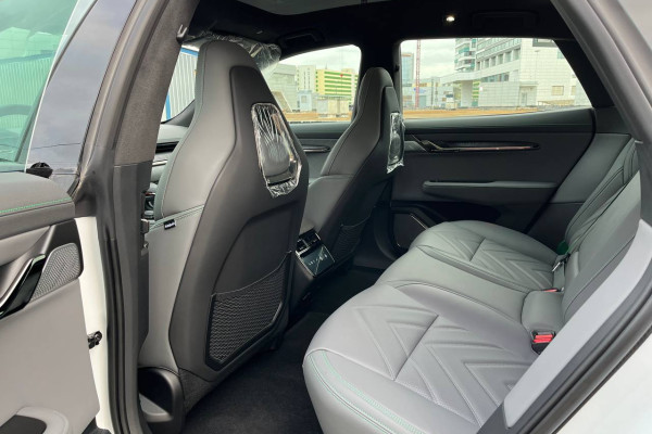 2023 Zeekr 001 с пробегом 10 км