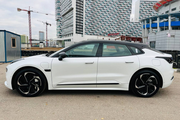 2023 Zeekr 001 с пробегом 10 км
