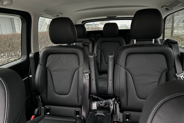 2022 Mercedes-Benz V-Класс с пробегом 100 км