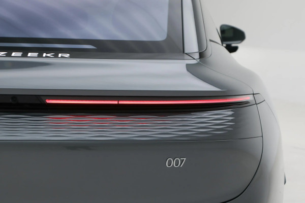 2024 Zeekr 007 без пробега