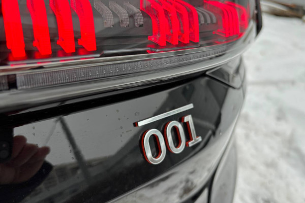 2023 Zeekr 001 с пробегом 20 км