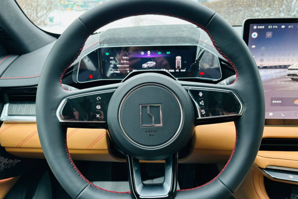 2023 Zeekr 001 с пробегом 20 км