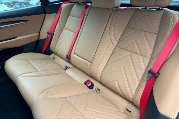 2023 Zeekr 001 с пробегом 20 км