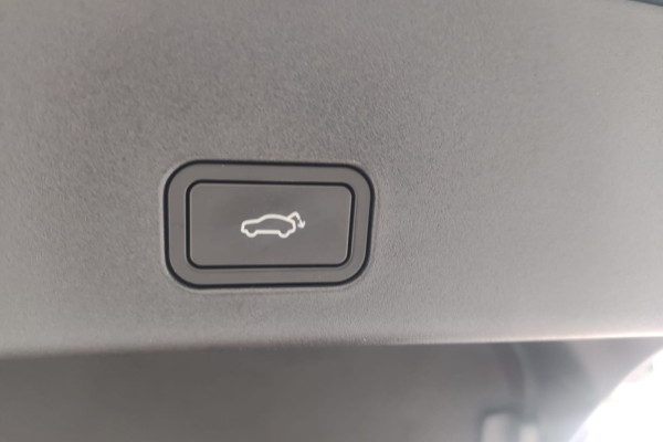 2023 Zeekr 001 с пробегом 40 км