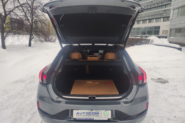 2023 Zeekr 001 с пробегом 40 км