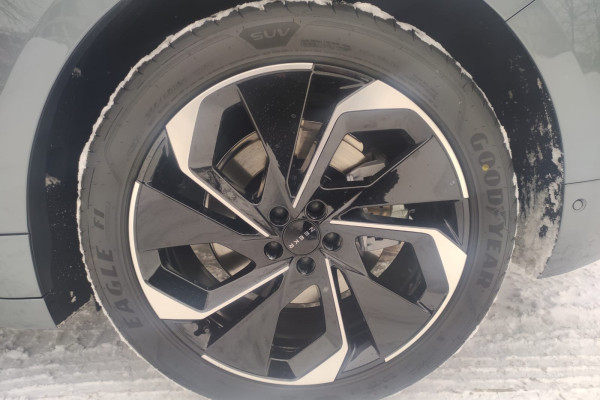 2023 Zeekr 001 с пробегом 40 км