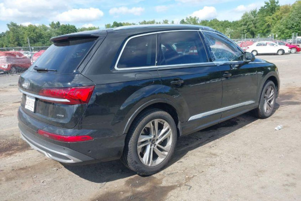 2022 Audi Q7 с пробегом 6 240 миль