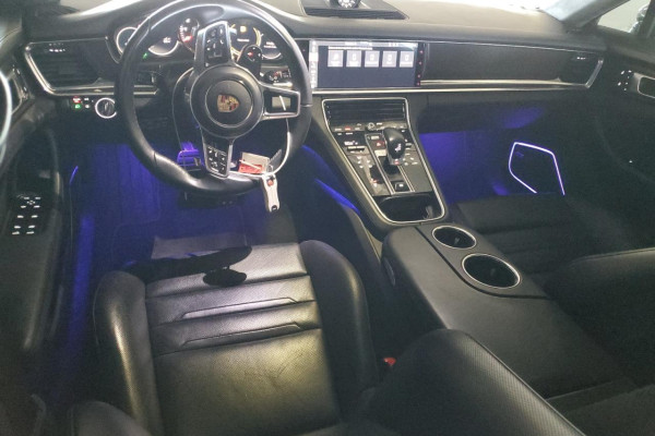 2019 Porsche Panamera с пробегом 54 541 миль