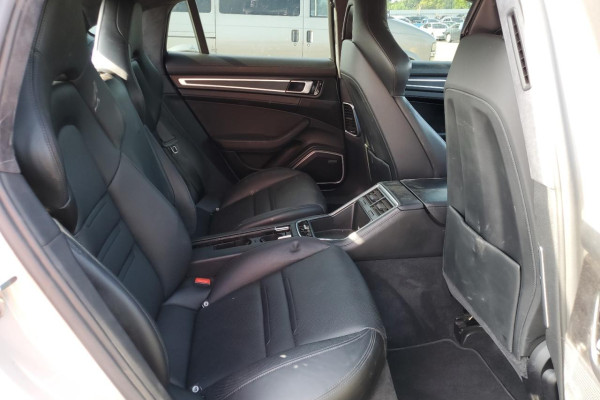 2019 Porsche Panamera с пробегом 54 541 миль