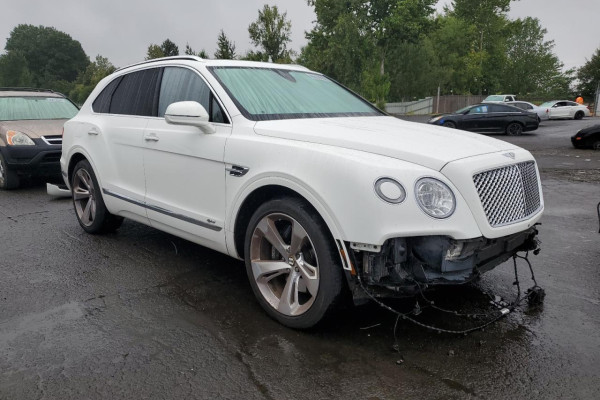 2019 Bentley Bentayga с пробегом 44 853 миль