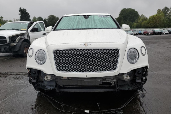 2019 Bentley Bentayga с пробегом 44 853 миль