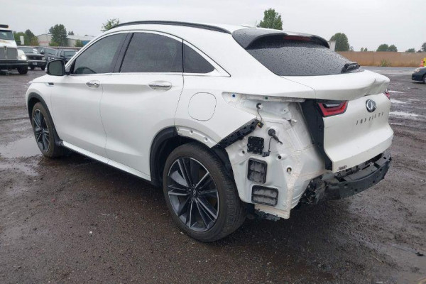 2021 Infiniti QX55 с пробегом 38 158 миль