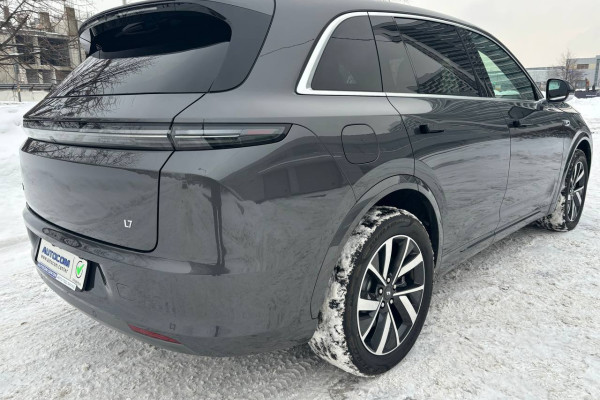 2023 LiXiang L7 с пробегом 50 км