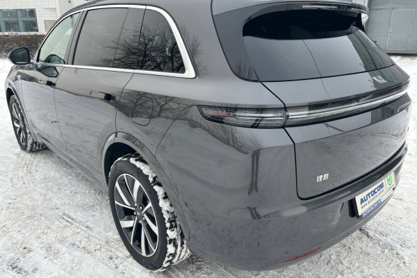 2023 LiXiang L7 с пробегом 50 км