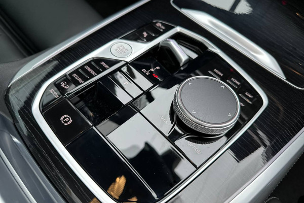 2023 BMW X5 без пробега