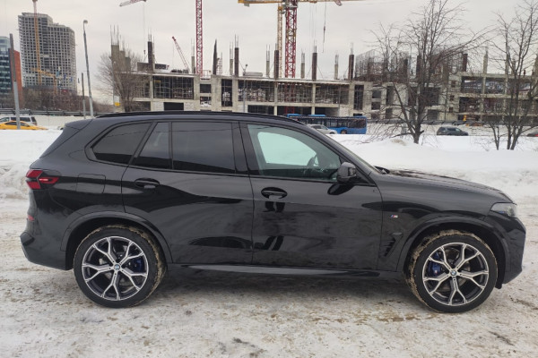 2023 BMW X5 без пробега