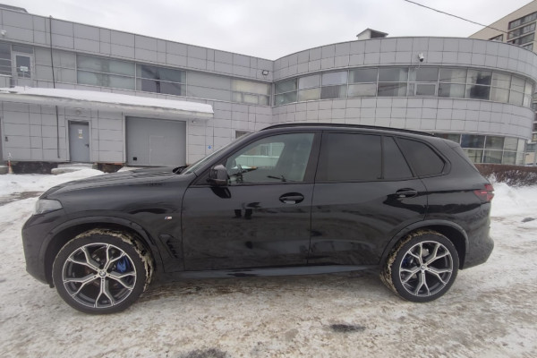 2023 BMW X5 без пробега