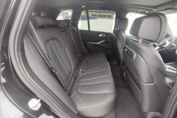 2023 BMW X5 без пробега