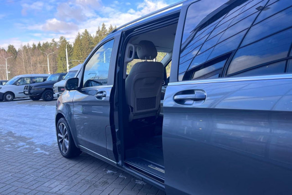 2022 Mercedes-Benz V-Класс с пробегом 30 100 км