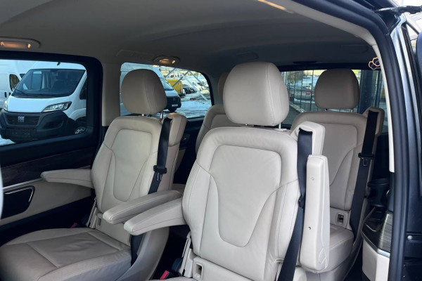 2022 Mercedes-Benz V-Класс с пробегом 30 100 км