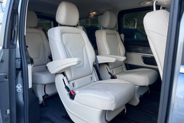 2022 Mercedes-Benz V-Класс с пробегом 30 100 км