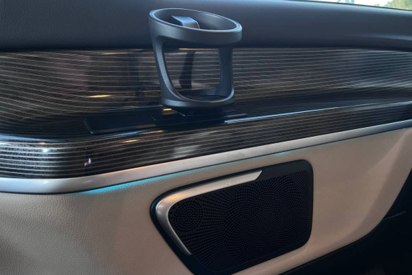 2022 Mercedes-Benz V-Класс с пробегом 30 100 км