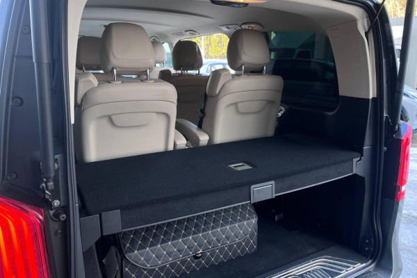 2022 Mercedes-Benz V-Класс с пробегом 30 100 км