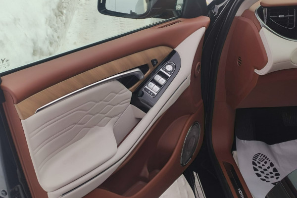 2023 Voyah Free с пробегом 20 км