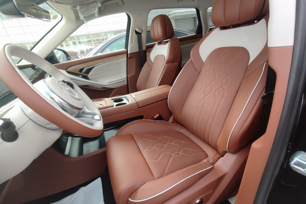 2023 Voyah Free с пробегом 20 км