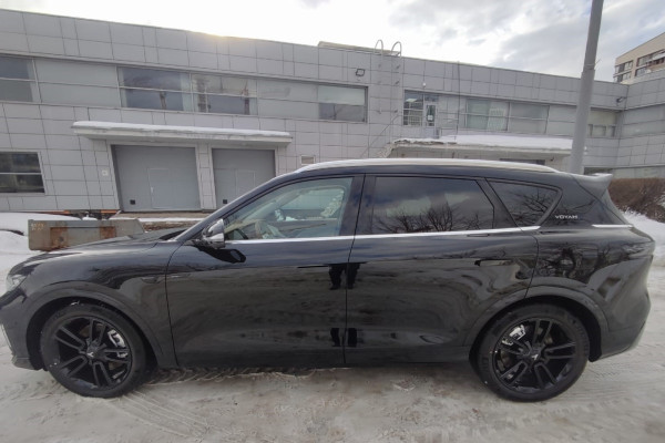 2023 Voyah Free с пробегом 20 км