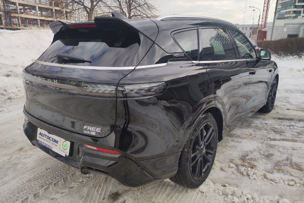 2023 Voyah Free с пробегом 20 км