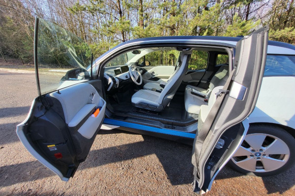 2018 BMW i3 с пробегом 51 000 км